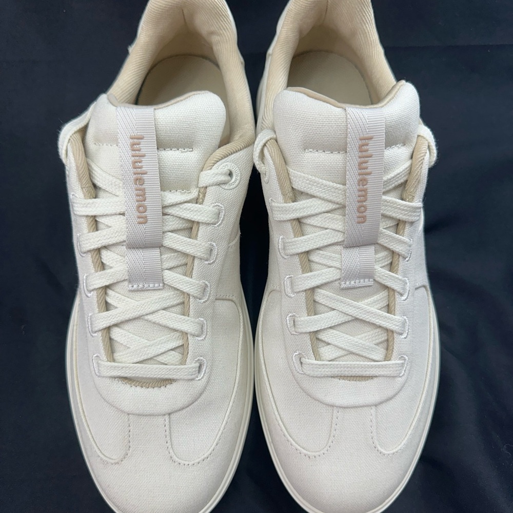Lululemon Athletica Cityverse Cotton Canvas Bone  Sneakers 8 NEW - Picture 2 of 5